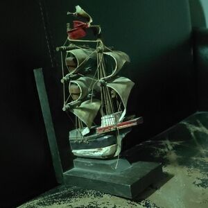 Decorative End Book Holder Model Ship with Sails